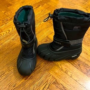 Boys Sorel Winter Boots Black Size 1